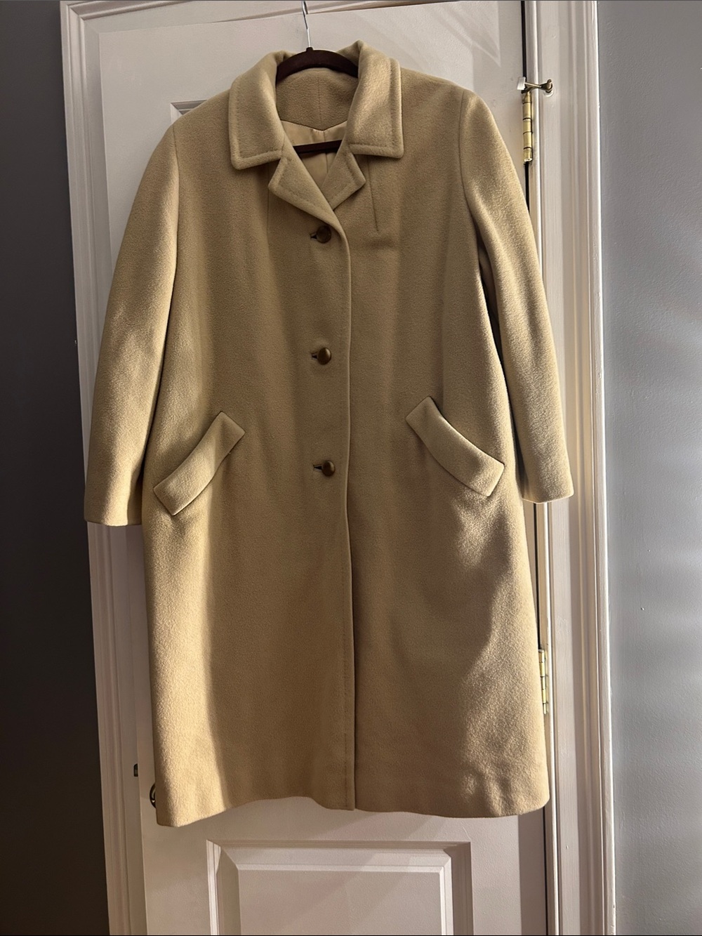 Vintage Women’s Camel Cashmere Coat
